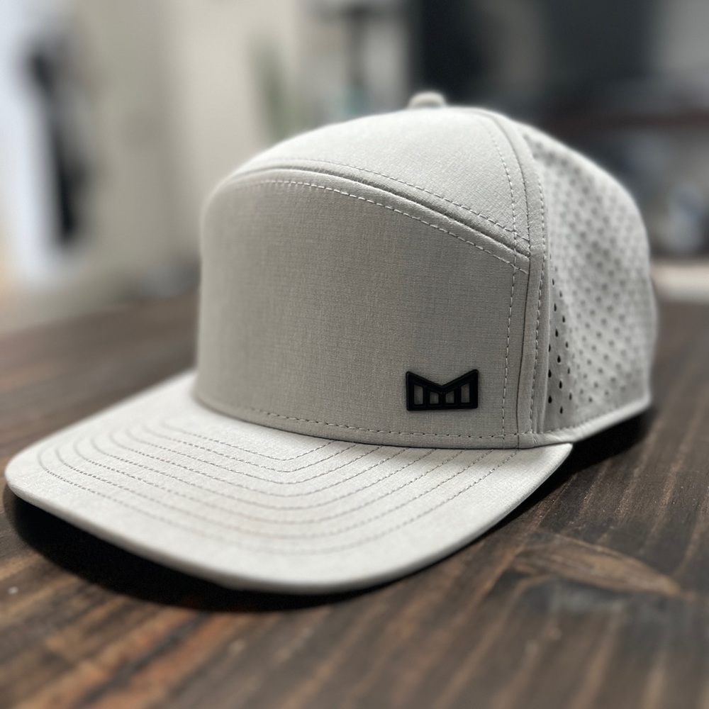 Melin Hat - NWT - TRENCHES ICON HYDRO